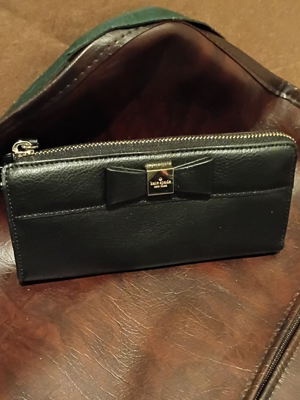 kate spade black leather bow zip card holder